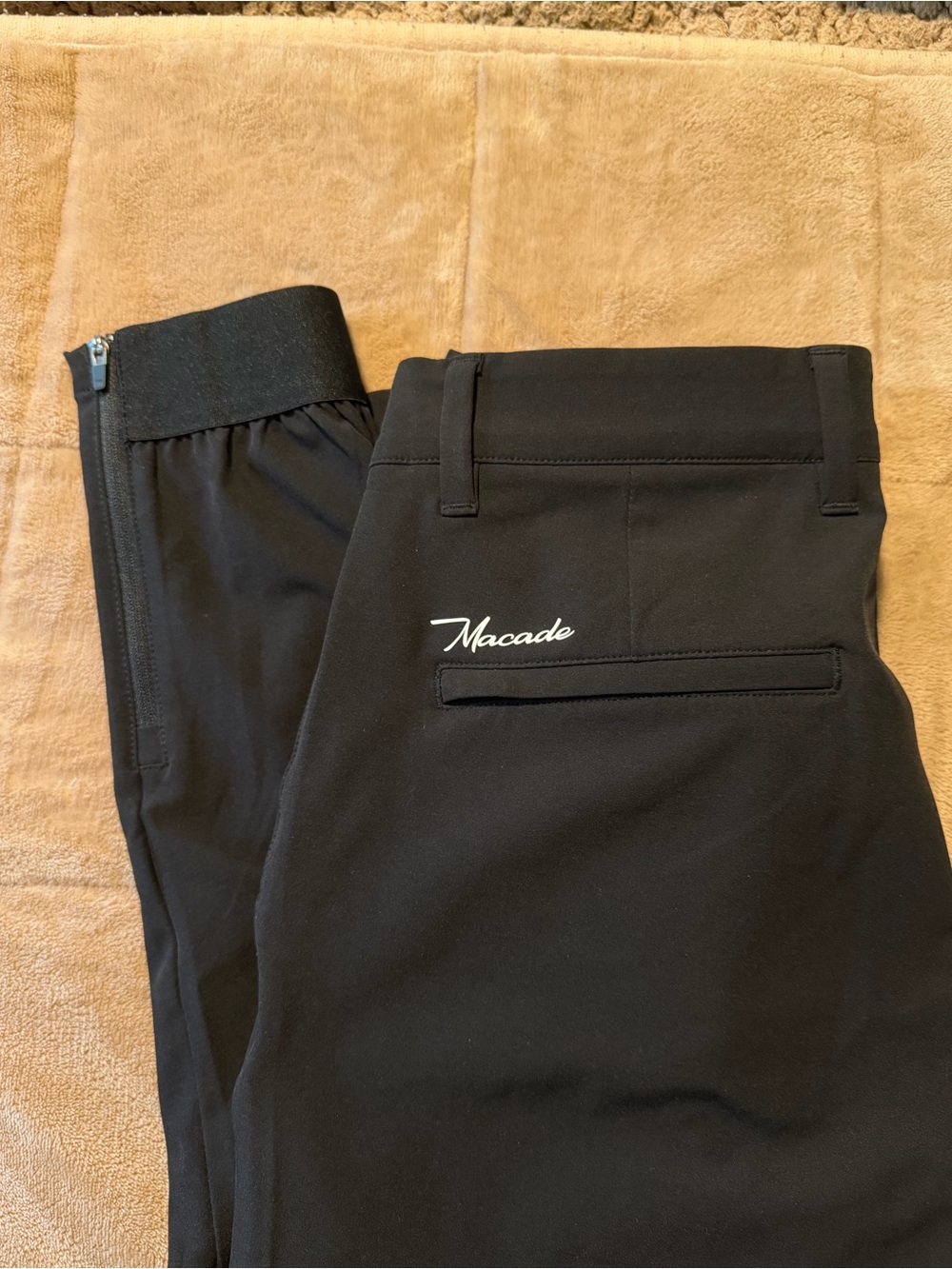 Macade Golf Joggers - Black
